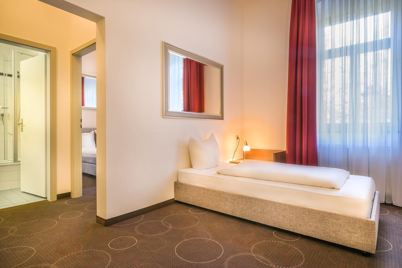 Hotel Am Bonhoefferplatz Dresda Esterno foto