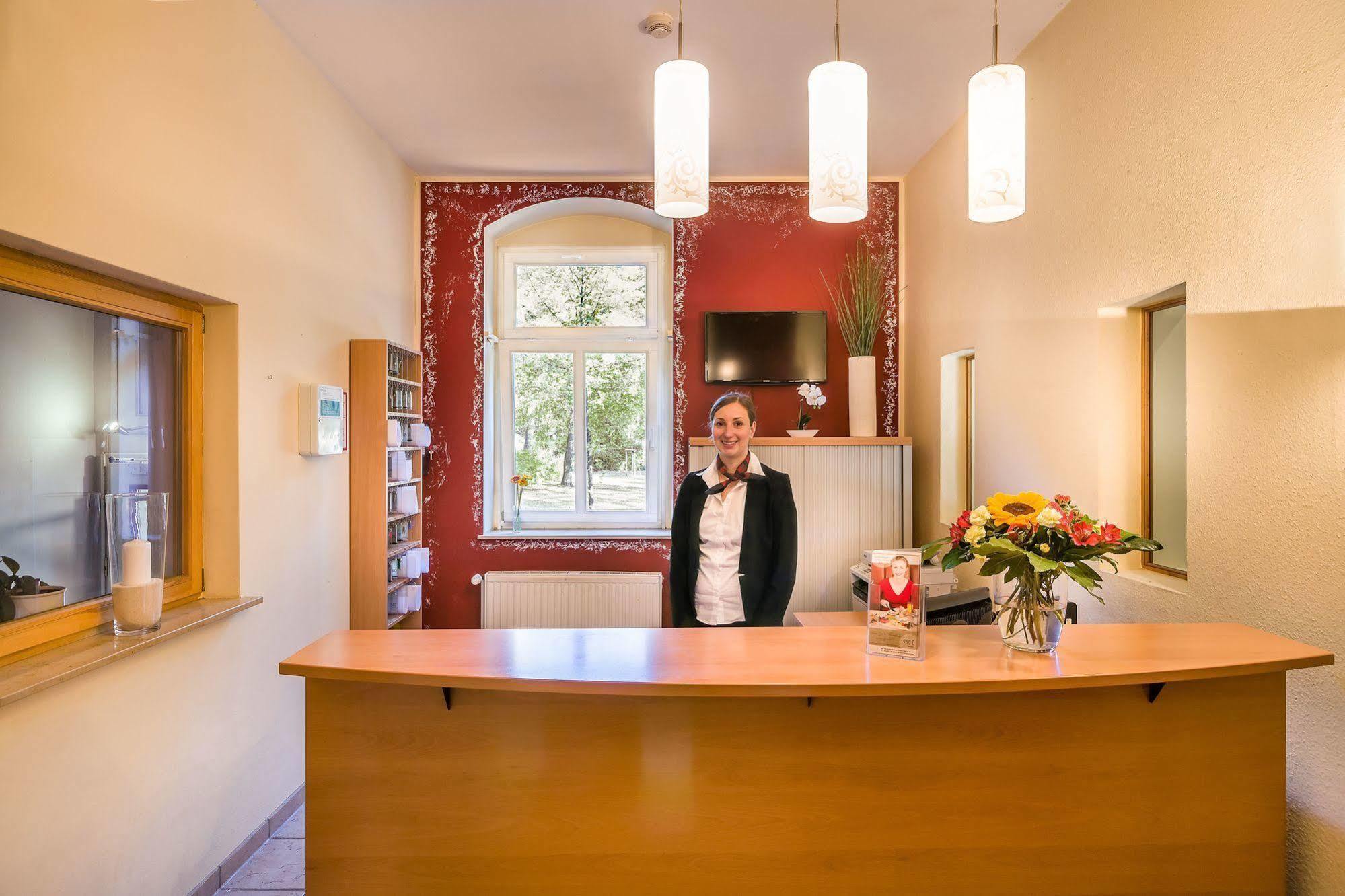 Hotel Am Bonhoefferplatz Dresda Esterno foto